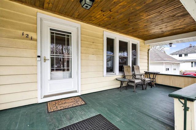 121 S OUTAGAMIE STREET, Appleton, WI 54914