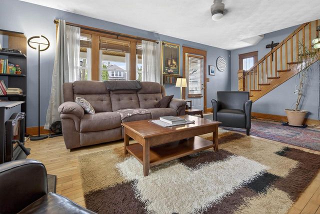 121 S OUTAGAMIE STREET, Appleton, WI 54914