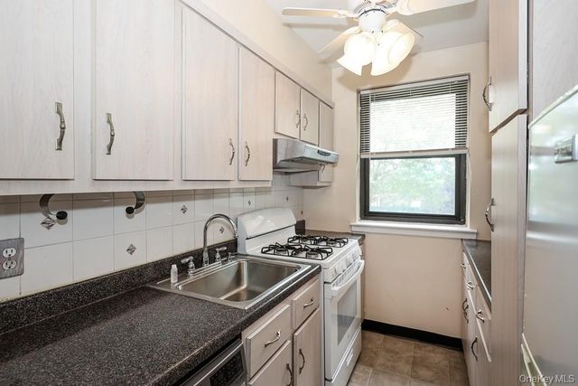 189-19 39th Avenue 118, Flushing, NY 11358