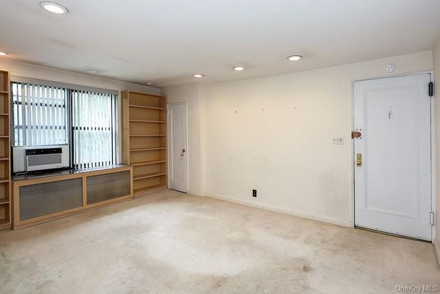 189-19 39th Avenue 118, Flushing, NY 11358