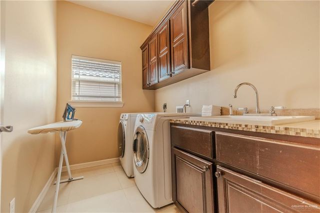 3204 Monroe Avenue, Edinburg, TX 78539