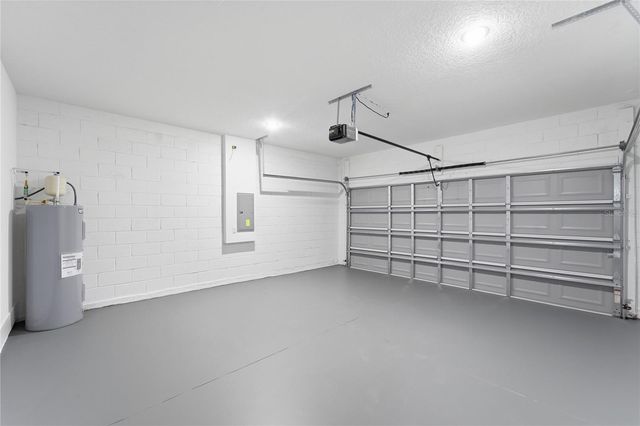 492 W UNION PLACE, Citrus Springs, FL 34434