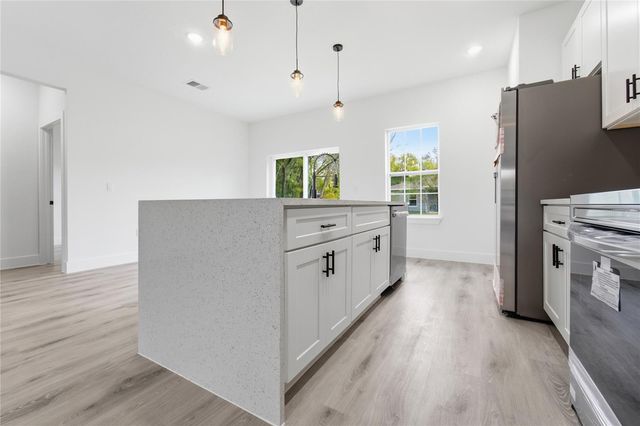 492 W UNION PLACE, Citrus Springs, FL 34434