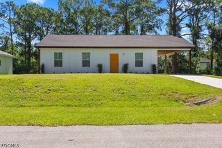 2008 Robert AVE, Alva, FL 33920