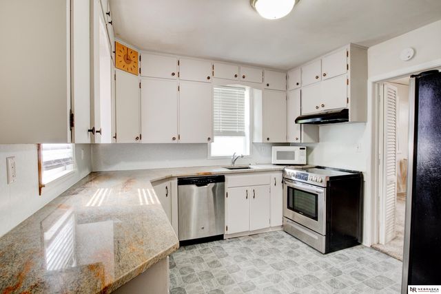 6759 N 24th Street, Omaha, NE 68112