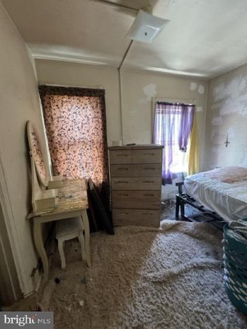 135 WESTMINSTER AVE, Gloucester City, NJ 08030