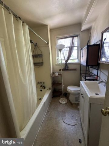 135 WESTMINSTER AVE, Gloucester City, NJ 08030