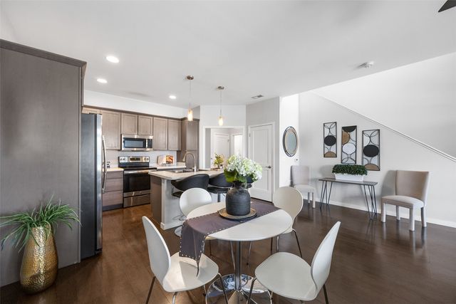 4104 Unbridled Avenue, Iowa City, IA 52240