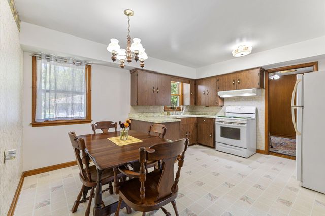 5801 Orchard Avenue N, Crystal, MN 55429