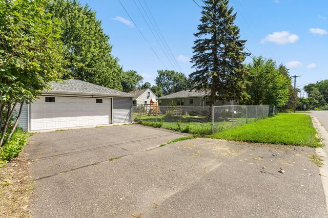 5801 Orchard Avenue N, Crystal, MN 55429