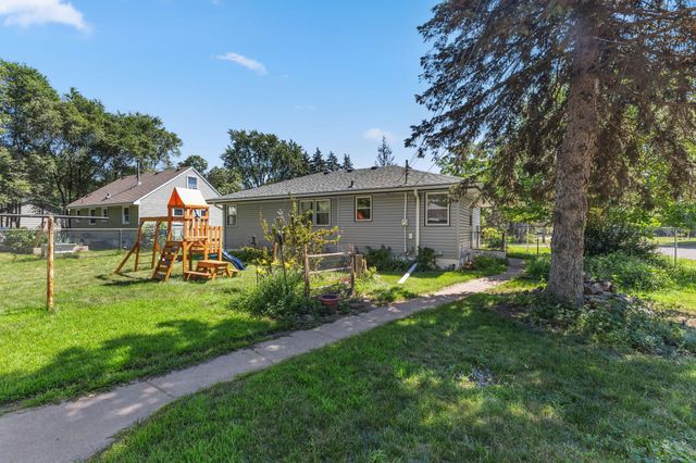 5801 Orchard Avenue N, Crystal, MN 55429