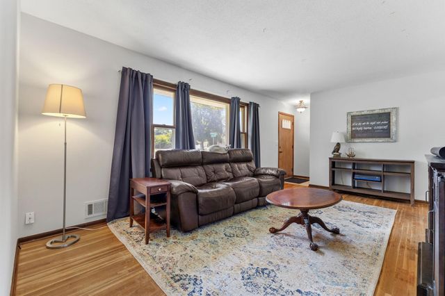 5801 Orchard Avenue N, Crystal, MN 55429