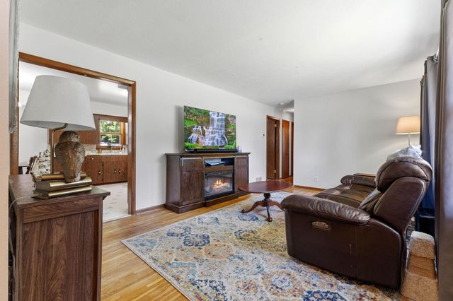 5801 Orchard Avenue N, Crystal, MN 55429