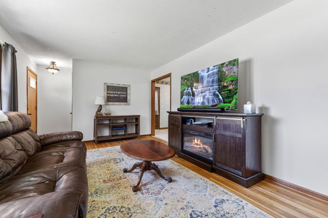 5801 Orchard Avenue N, Crystal, MN 55429
