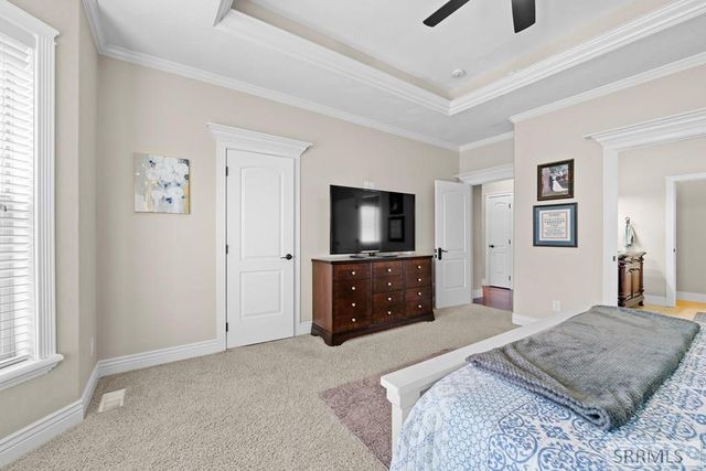 9232 N Mapleview Drive, Idaho Falls, ID 83401