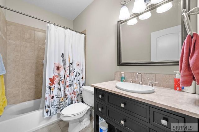 9232 N Mapleview Drive, Idaho Falls, ID 83401