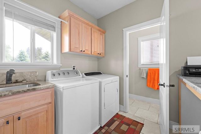 9232 N Mapleview Drive, Idaho Falls, ID 83401