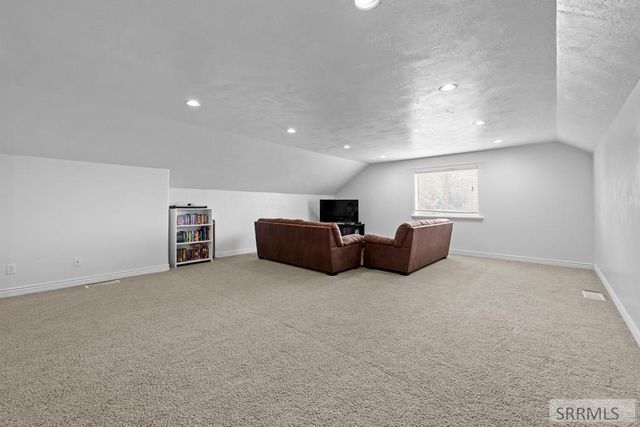9232 N Mapleview Drive, Idaho Falls, ID 83401