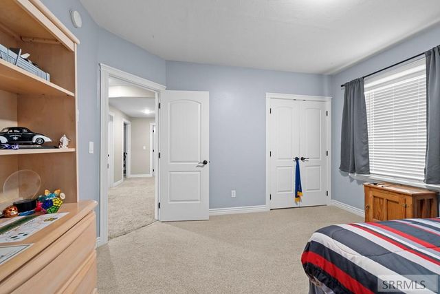 9232 N Mapleview Drive, Idaho Falls, ID 83401
