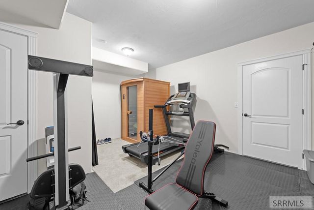 9232 N Mapleview Drive, Idaho Falls, ID 83401
