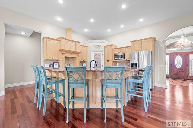 9232 N Mapleview Drive, Idaho Falls, ID 83401
