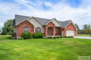 9232 N Mapleview Drive, Idaho Falls, ID 83401