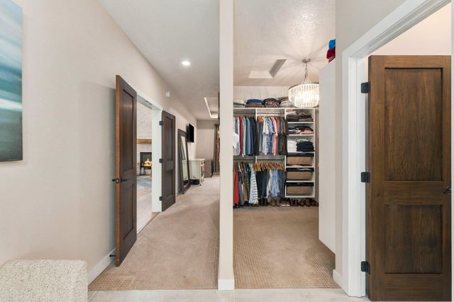 2815 PYLE Lane E, West Fargo, ND 58078