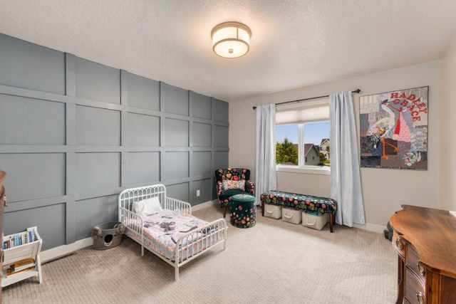 2815 PYLE Lane E, West Fargo, ND 58078