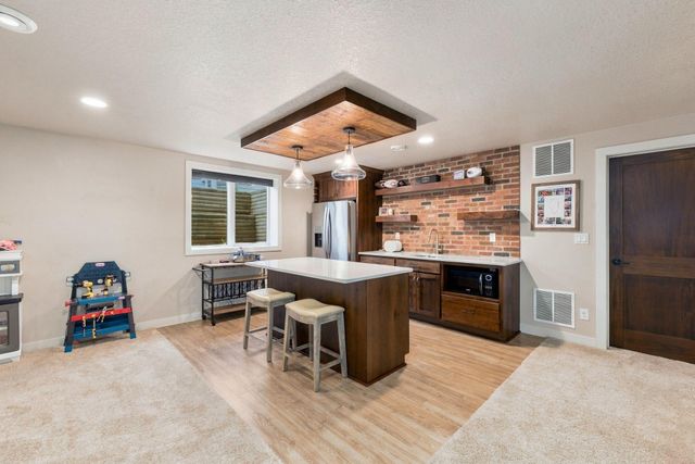 2815 PYLE Lane E, West Fargo, ND 58078