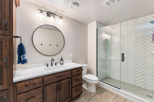 2815 PYLE Lane E, West Fargo, ND 58078