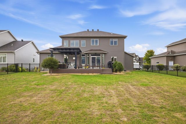 2815 PYLE Lane E, West Fargo, ND 58078