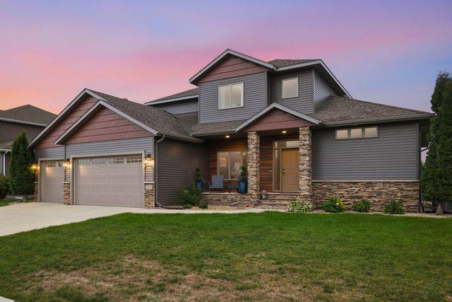 2815 PYLE Lane E, West Fargo, ND 58078