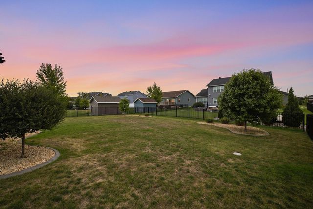 2815 PYLE Lane E, West Fargo, ND 58078