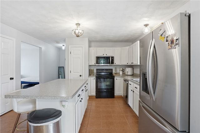 10 DARTON Street, Coventry, RI 02816