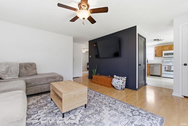 2520 Normandy Drive, Mishawaka, IN 46545