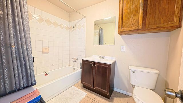 2915 Creston Drive, Houston, TX 77026