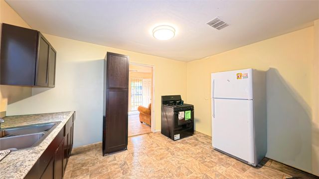 2915 Creston Drive, Houston, TX 77026