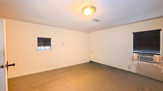 2915 Creston Drive, Houston, TX 77026