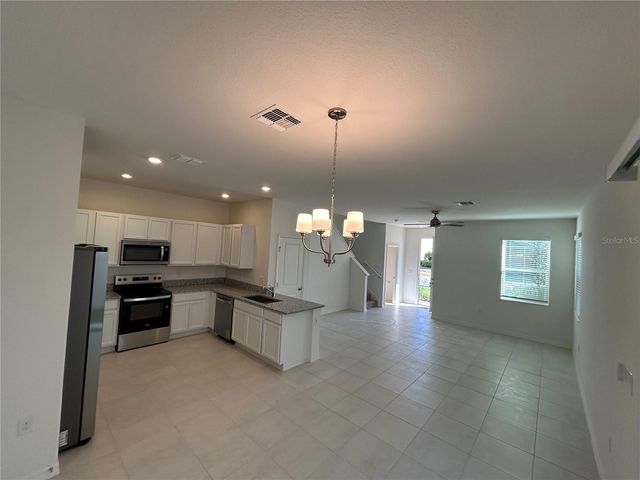 718 OVERPOOL AVENUE, Davenport, FL 33896