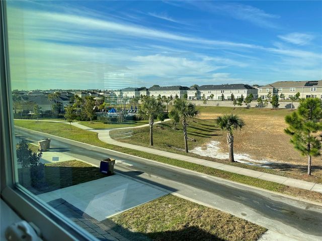 718 OVERPOOL AVENUE, Davenport, FL 33896