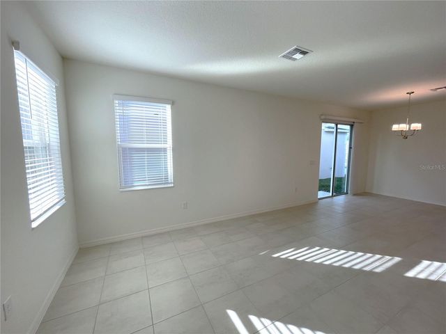 718 OVERPOOL AVENUE, Davenport, FL 33896