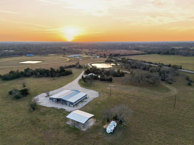 25062 Highway 159, Hempstead, TX 77445