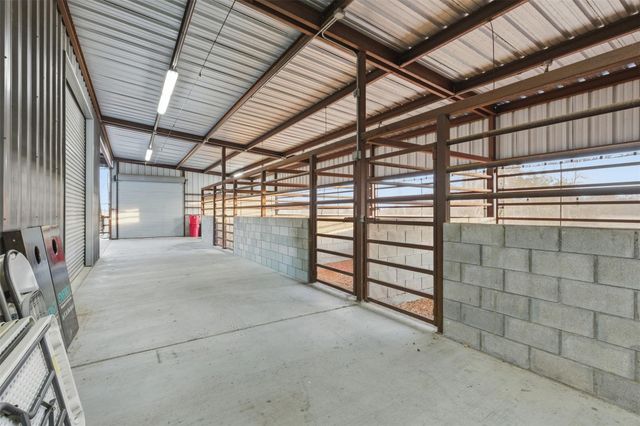 25062 Highway 159, Hempstead, TX 77445