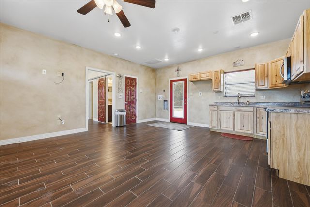 25062 Highway 159, Hempstead, TX 77445