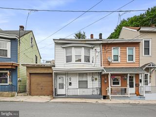 328 N 12TH ST, Pottsville, PA 17901