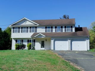 6 Spoonville Road, East Granby, CT 06026