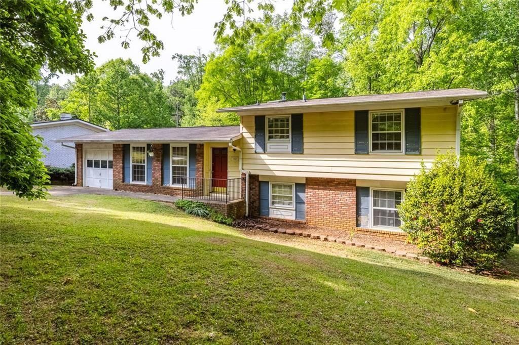 1569 Bubbling Creek Road NE, Brookhaven, GA 30319