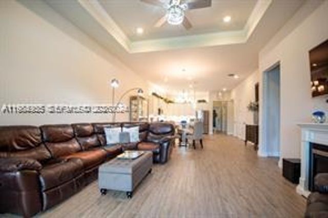 7637 S Blue Spring Dr 7637, Parkland, FL 33067