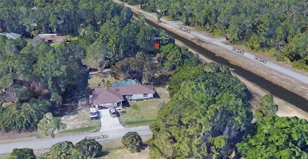 722 Canton AVE, LEHIGH ACRES, FL 33972 — photo 2