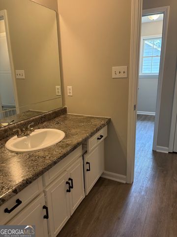 6103 Chaseland Drive, Rex, GA 30273